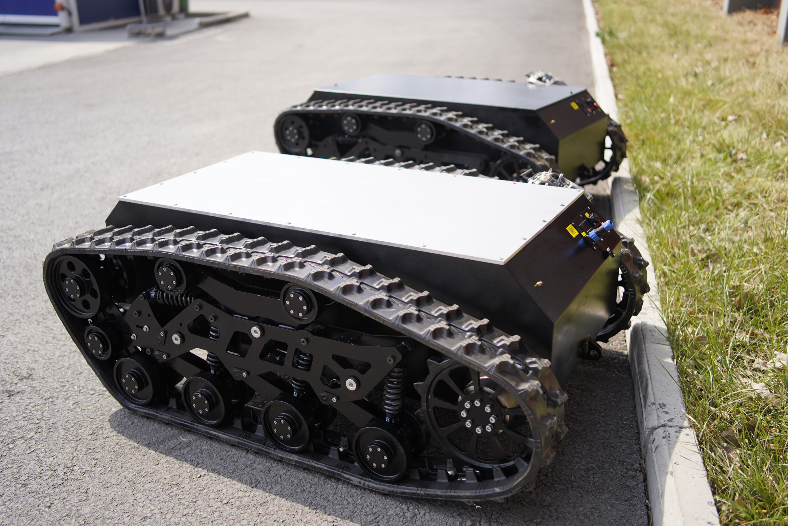 Top-Tier Tracked Chassis & Construction Machinery Parts for Small Crawler Success